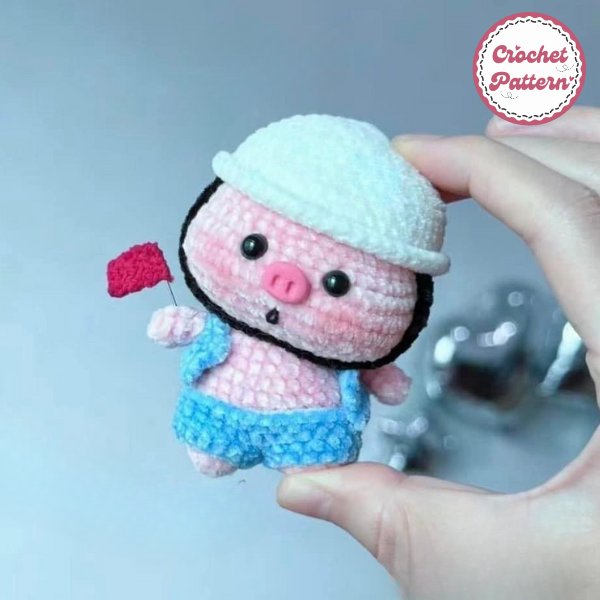 Pig Wearing Hat Crochet Pattern