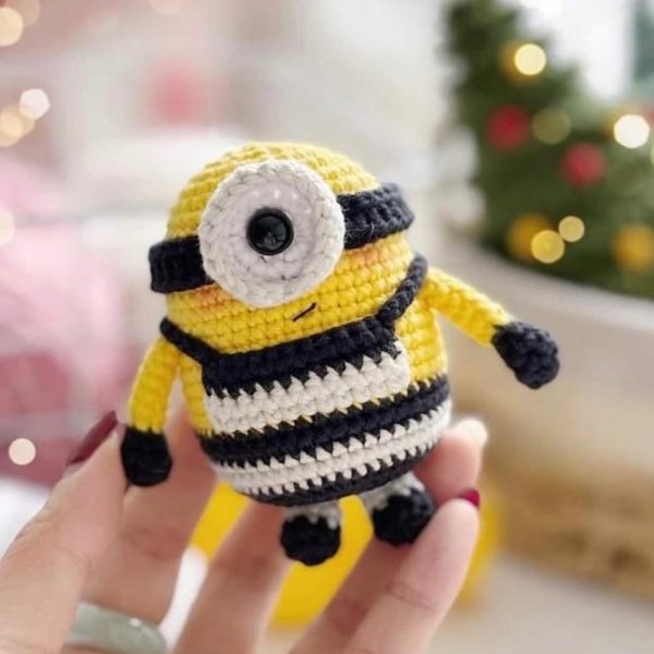 Cute Minion Crochet Pattern