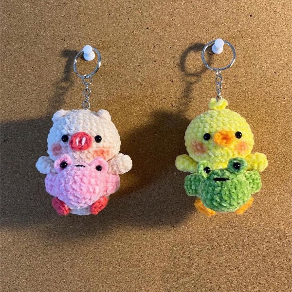 Duck Hugs Frog Keychain Crochet Pattern