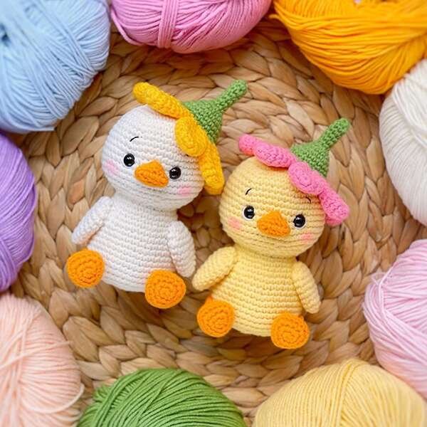 Flower Duck Crochet Pattern