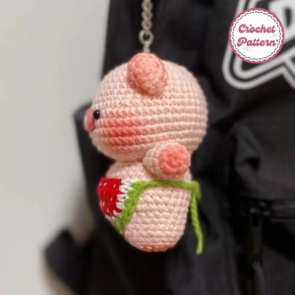 How to create Pig Apron Keychain Crochet Pattern